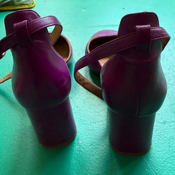 TEMP PRICE DROP!! Sèzane Magenta Babies: Block Heel Shoes - Picture 4 of 5